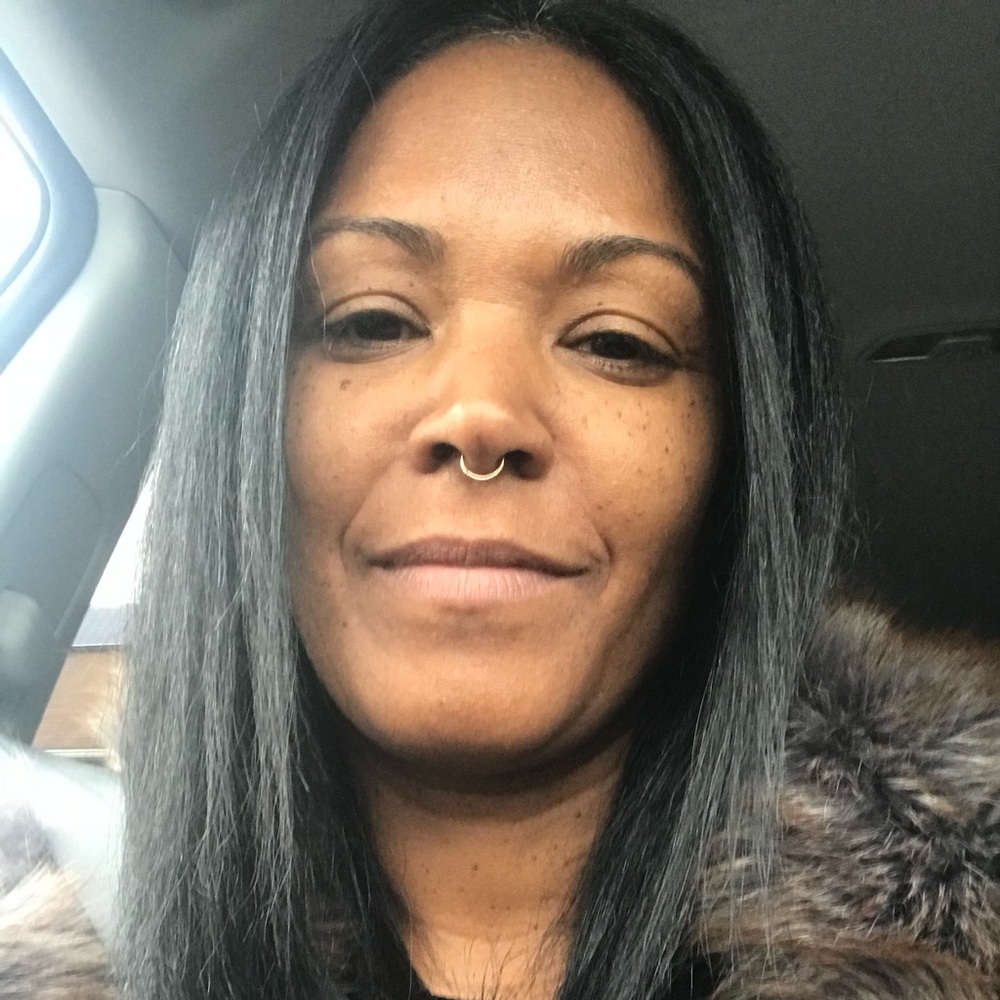 Meet your Posher, Loyda